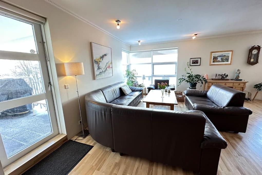 Spacious And Family Friendly Apartment In Reykjavík Zewnętrze zdjęcie