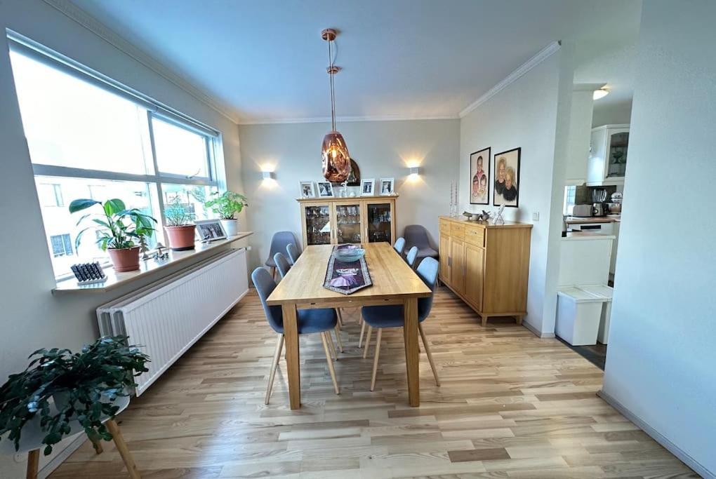 Spacious And Family Friendly Apartment In Reykjavík Zewnętrze zdjęcie
